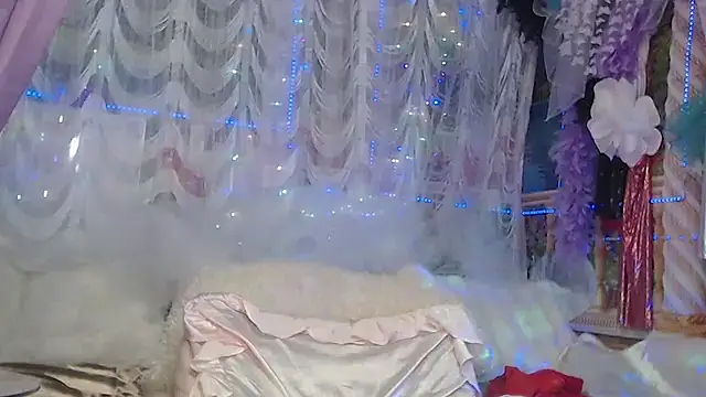 NightOrhideya online show from 03.13.25