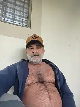 Snapshot of Peludo173317 chatting on 06.25.26 Peludo173317 online show from 06.25.26