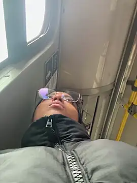 vaness weet online show from 02.14.25