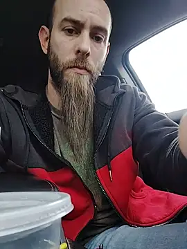 Snapshot of JohnnyFaster chatting on 04.04.26 JohnnyFaster online show from 04.04.26