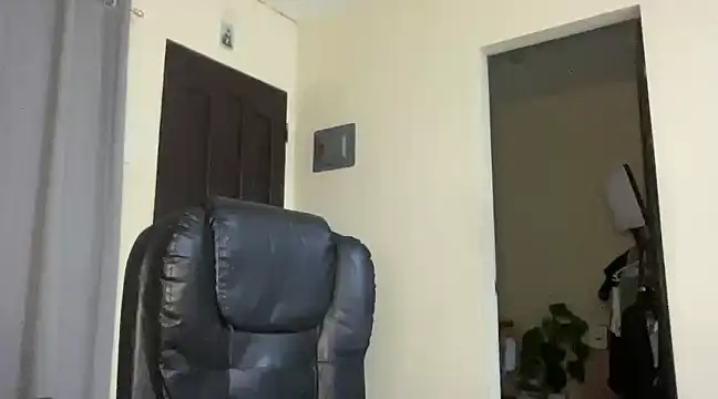 MeganTheRarest online show from 01.20.25