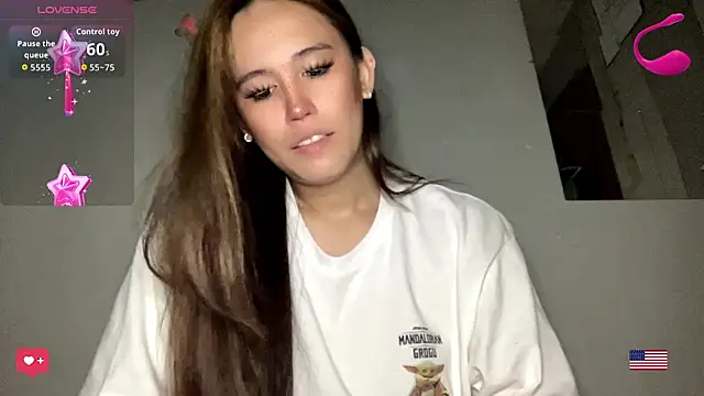 Snapshot of MeganTheRarest chatting on 06.27.26 MeganTheRarest online show from 06.27.26
