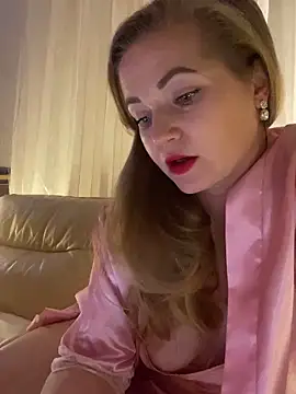 Snapshot of Lady__Maria chatting on 12.10.24 Lady Maria online show from 12.10.24