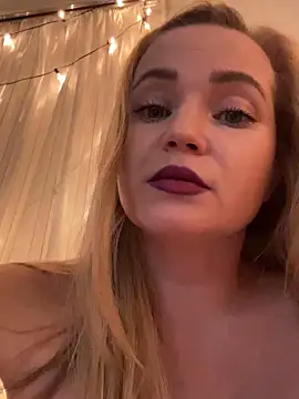 Snapshot of Lady__Maria chatting on 03.05.25 Lady Maria online show from 03.05.25