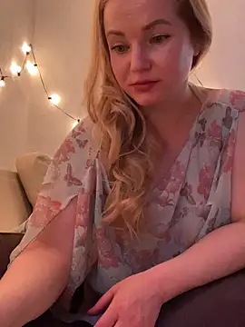 Snapshot of Lady__Maria chatting on 03.09.25 Lady Maria online show from 03.09.25