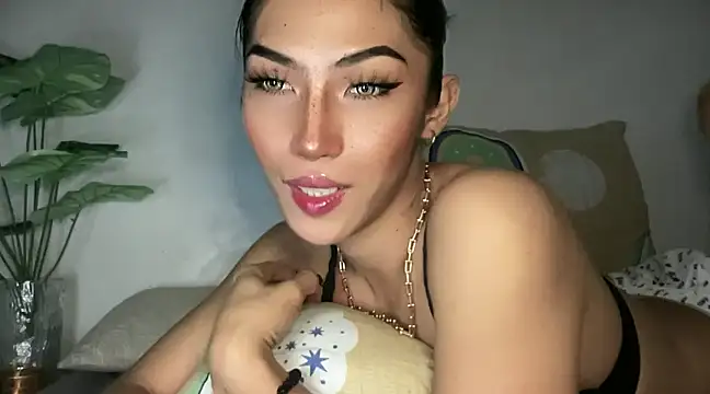 Bella Gordon online show from 02.08.25