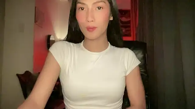 Bella Gordon online show from 10.13.25