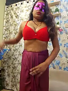 Snapshot of Queen_Anushka69 chatting on 01.17.25 Queen Anushka69 online show from 01.17.25