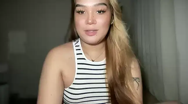 MissCataleyaxxx online show from 01.08.25
