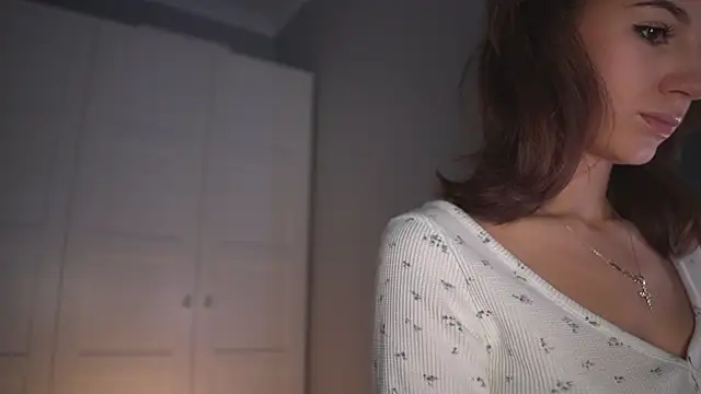 -JuicyMolly- online show from 01.18.26