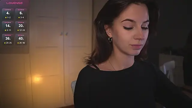 -JuicyMolly- online show from 02.04.26