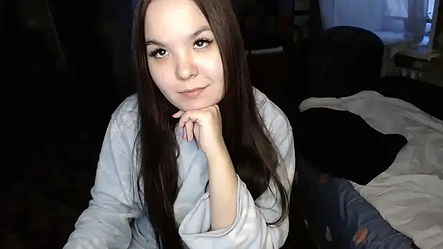 Snapshot of Var_Kiss chatting on 12.30.24 Var Kiss online show from 12.30.24