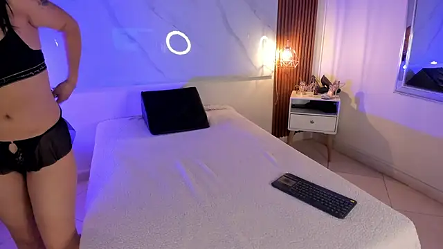 Gin Zc online show from 12.21.24