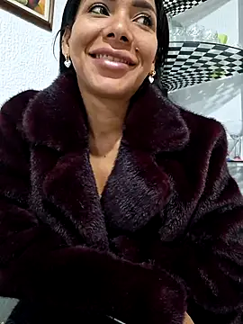 Doll Loren online show from 05.31.26