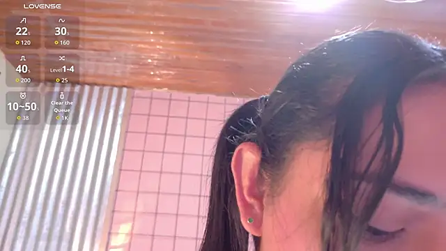 mensia hernandz online show from 11.28.25