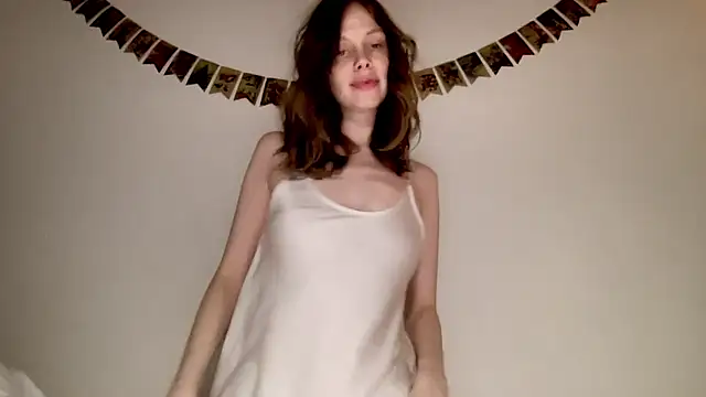 Snapshot of Nikki_Mimimi chatting on 12.25.24 Nikki Mimimi online show from 12.25.24