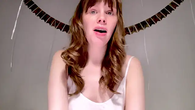 Nikki Mimimi online show from 12.04.25