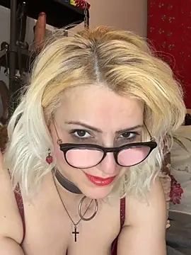 Snapshot of Maria_Texas chatting on 04.02.26 Maria Texas online show from 04.02.26