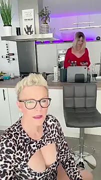 Snapshot of German_Milf chatting on 03.22.25 German Milf online show from 03.22.25