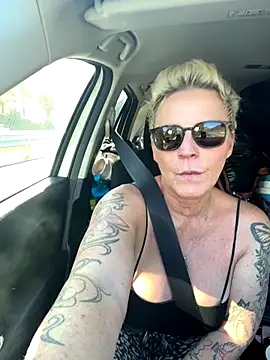 Snapshot of German_Milf chatting on 10.05.25 German Milf online show from 10.05.25