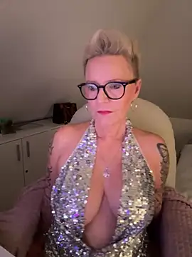 Snapshot of German_Milf chatting on 11.27.25 German Milf online show from 11.27.25