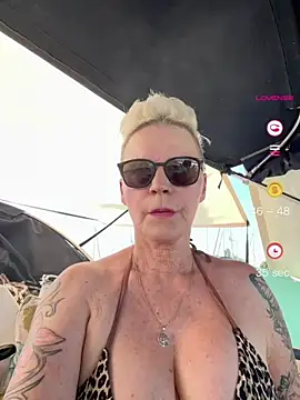Snapshot of German_Milf chatting on 06.18.26 German Milf online show from 06.18.26