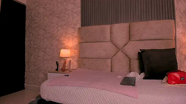 Cris  sweet online show from 02.21.25