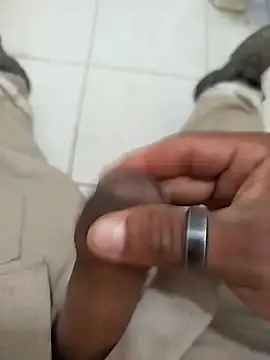 Snapshot of sagrado_1989 chatting on 04.20.26 sagrado 1989 online show from 04.20.26