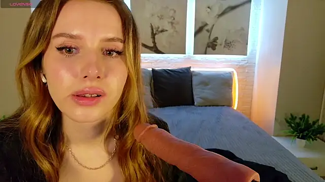 Betty June online show from 04.09.26