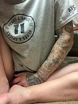 mommyslittlefemboy online show from 11.05.25