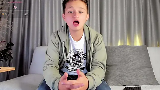 Snapshot of Tim_wolf chatting on 03.18.25 Tim wolf online show from 03.18.25