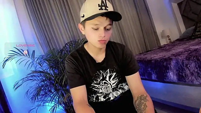 Snapshot of Tim_wolf chatting on 09.20.25 Tim wolf online show from 09.20.25