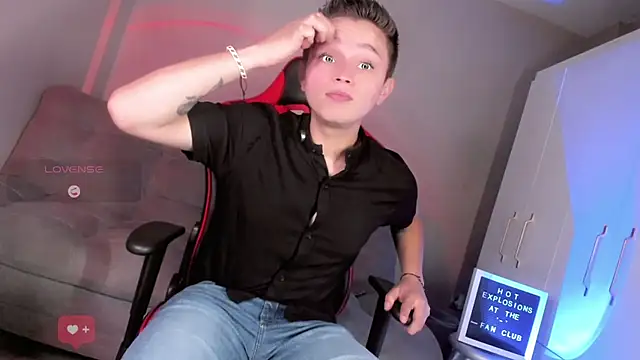 Snapshot of Tim_wolf chatting on 07.09.26 Tim wolf online show from 07.09.26