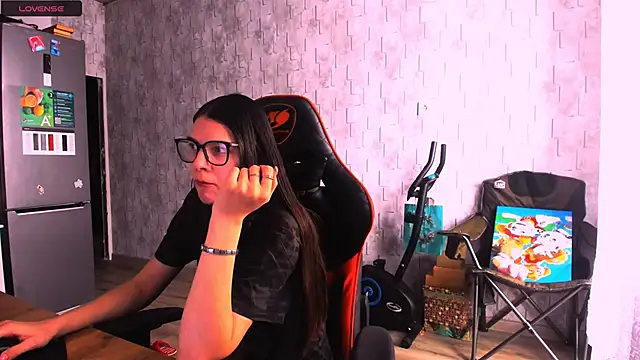 Snapshot of MollyLollipop chatting on 03.11.25 MollyLollipop online show from 03.11.25