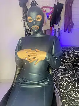 mylatexpleasure online show from 08.01.26