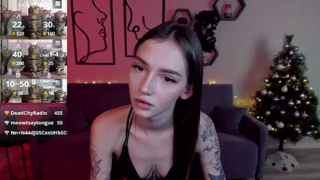 Snapshot of SophieCatty chatting on 01.05.25 SophieCatty online show from 01.05.25