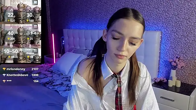 Snapshot of SophieCatty chatting on 02.23.25 SophieCatty online show from 02.23.25