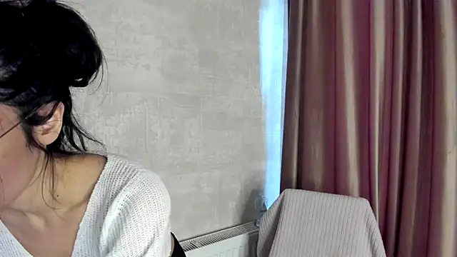 Snapshot of itsyourcassie chatting on 12.15.24 itsyourcassie online show from 12.15.24