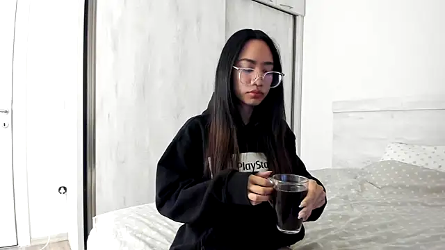 Snapshot of itsyourcassie chatting on 01.18.25 itsyourcassie online show from 01.18.25