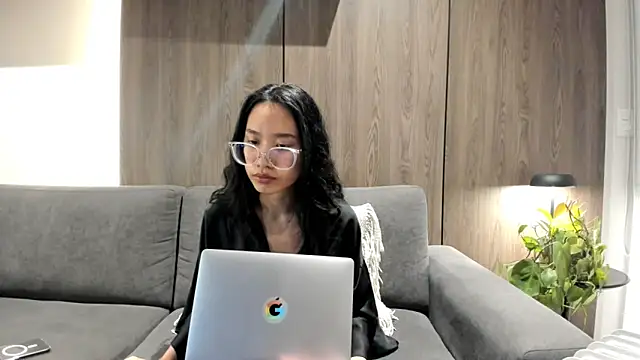 Snapshot of itsyourcassie chatting on 09.19.25 itsyourcassie online show from 09.19.25