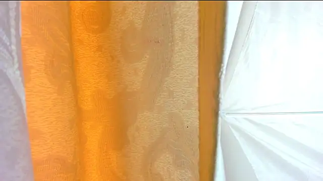 Snapshot of ZulyMichels chatting on 02.25.25 ZulyMichels online show from 02.25.25