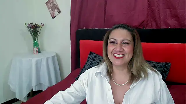 Snapshot of yayita_mature chatting on 01.16.25 yayita mature online show from 01.16.25