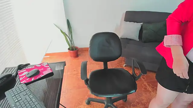 Snapshot of yayita_mature chatting on 09.16.25 yayita mature online show from 09.16.25