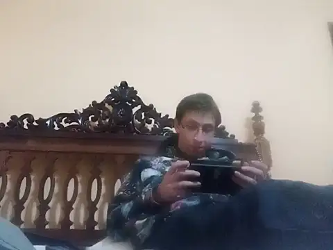 White rabbit  online show from 12.19.24