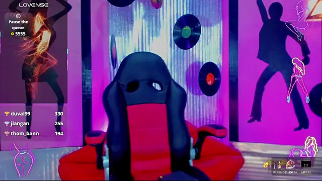 nickyminach  online show from 09.25.25