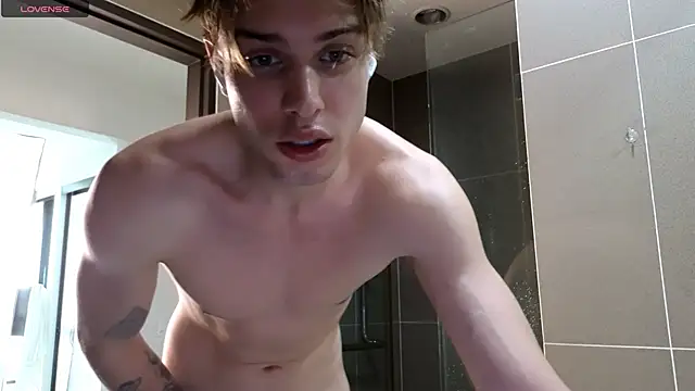 Snapshot of Cryptikov chatting on 11.14.25 Cryptikov online show from 11.14.25