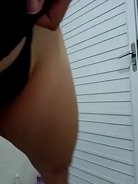 VIC22SECRET online show from 02.14.25