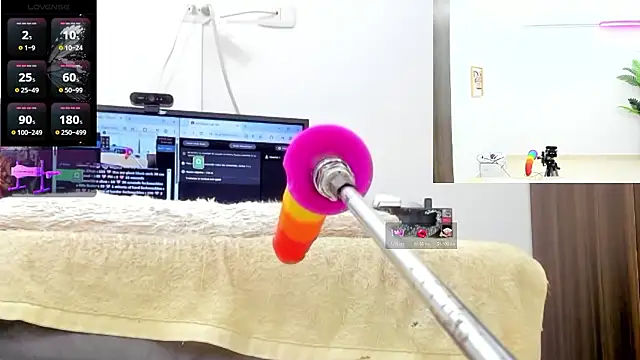 Paulina Davis  online show from 01.10.26