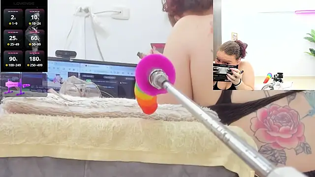 Snapshot of Paulina_Davis_ chatting on 01.17.26 Paulina Davis online show from 01.17.26