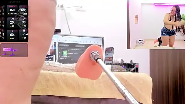 Snapshot of Paulina_Davis_ chatting on 03.01.26 Paulina Davis online show from 03.01.26